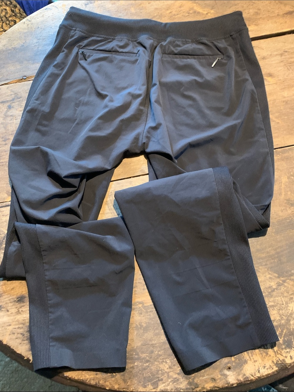 Like New Athleta Brooklyn Mid Rise Ankle Pant - Black - Picture 10 of 11